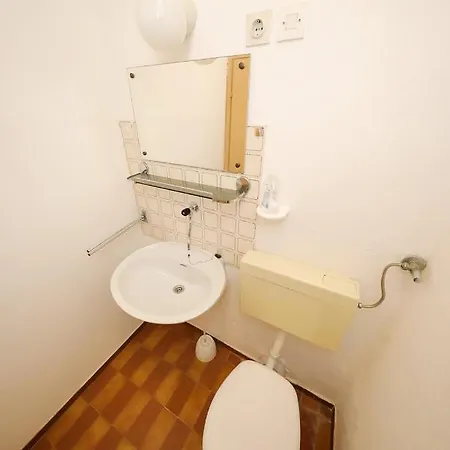 Two Bedroom House With A Private Yard - Levante * 투라니