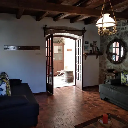 펜션 Two Bedroom House With A Private Yard - Levante